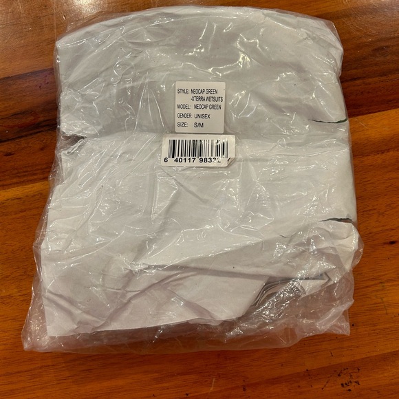 Xterra Green Neoprene Swim Cap small/medium - Picture 2 of 2